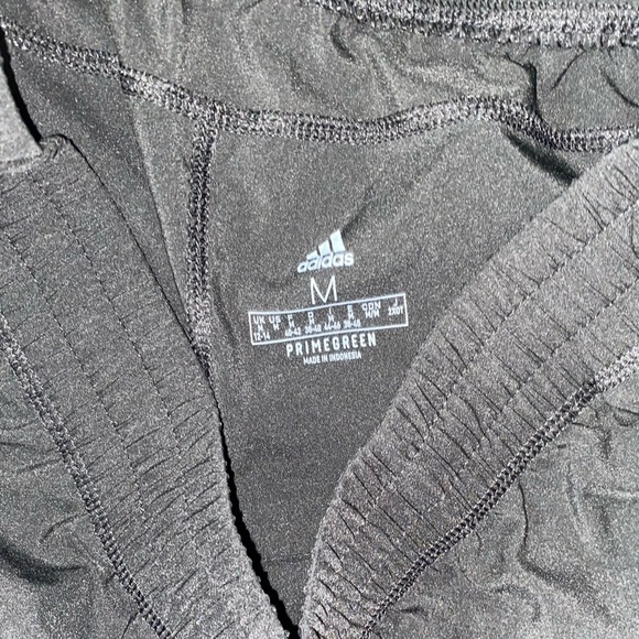 2 for $20 or 5 for $40
ADIDAS ATHLETIC SHORTS - MEDIUM - Picture 4 of 4